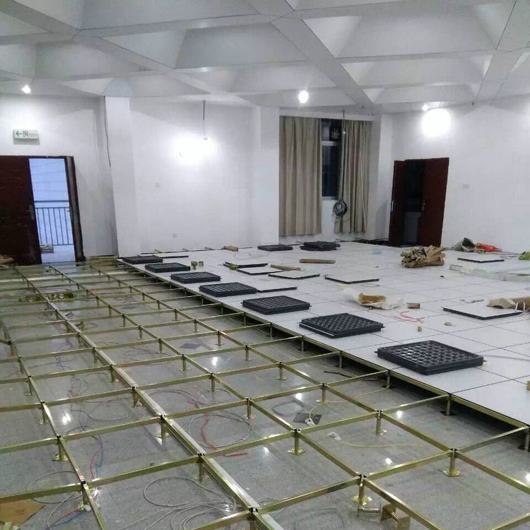 機(jī)房防靜電地板有幾種，機(jī)房為什么要采用防靜電地板